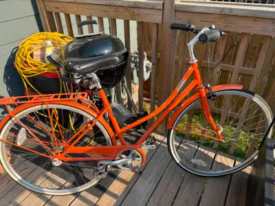 Limited Edition Retro Cruiser Bike, View more