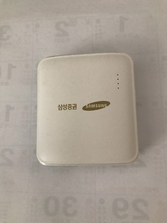Samsung Portable Power Bank in General Electronics in City of Toronto