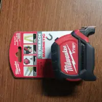 Magnetic measuring tape