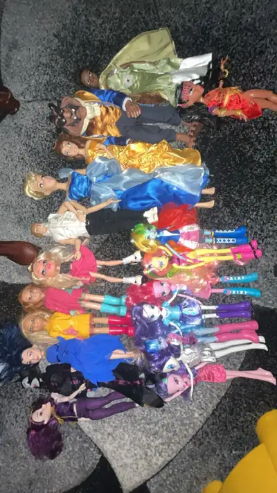 some are missing clothes other than that their all in good condition price is not firm pick up & cas...