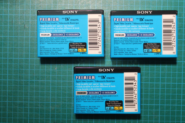 Cassettes Mini-DV dans Accessoires pour télé et vidéo  à Saint-Hyacinthe - Image 2
