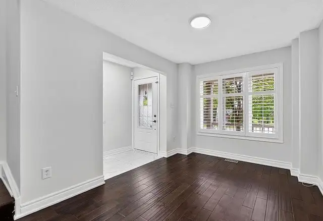 4 Bedroom House For Lease Near Conlin rd (E) & Simcoe St. (N)