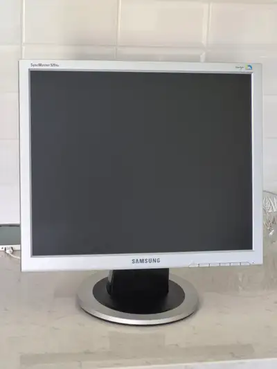 SAMSUNG  19" SYNCMASTER MONITOR, View more