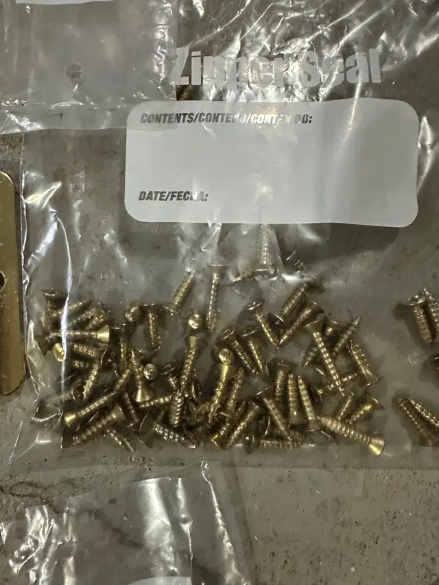 3inch brass door hinges ONWARD in Windows, Doors & Trim in City of Montréal - Image 2