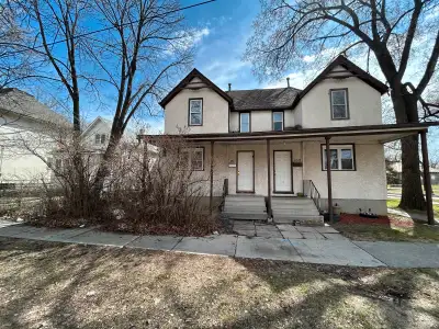 large 4 bedroom for rent