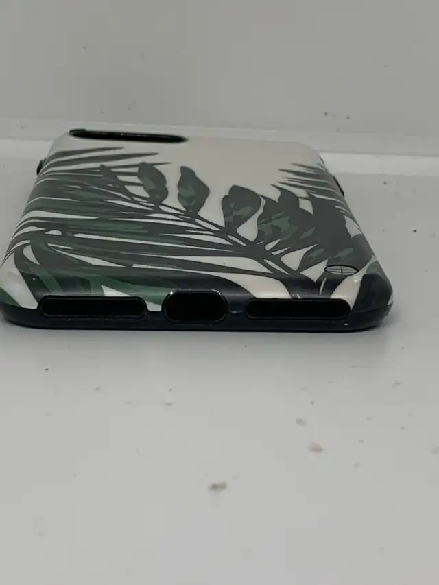 iPhone 8 Case in Cell Phone Accessories in City of Toronto - Image 4