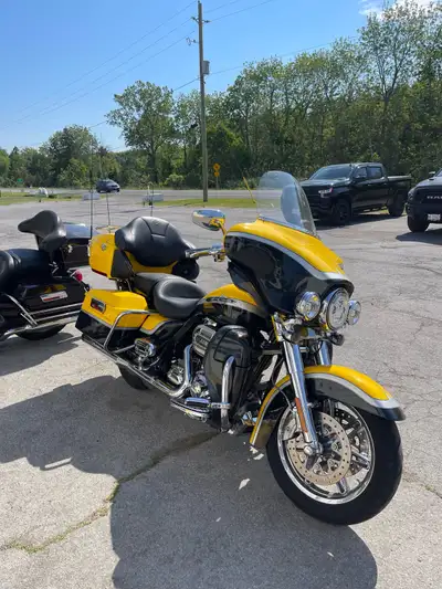 Wanna stand out in the bike world check this out . 110 screaming eagle with tune 6 speed transmissio...