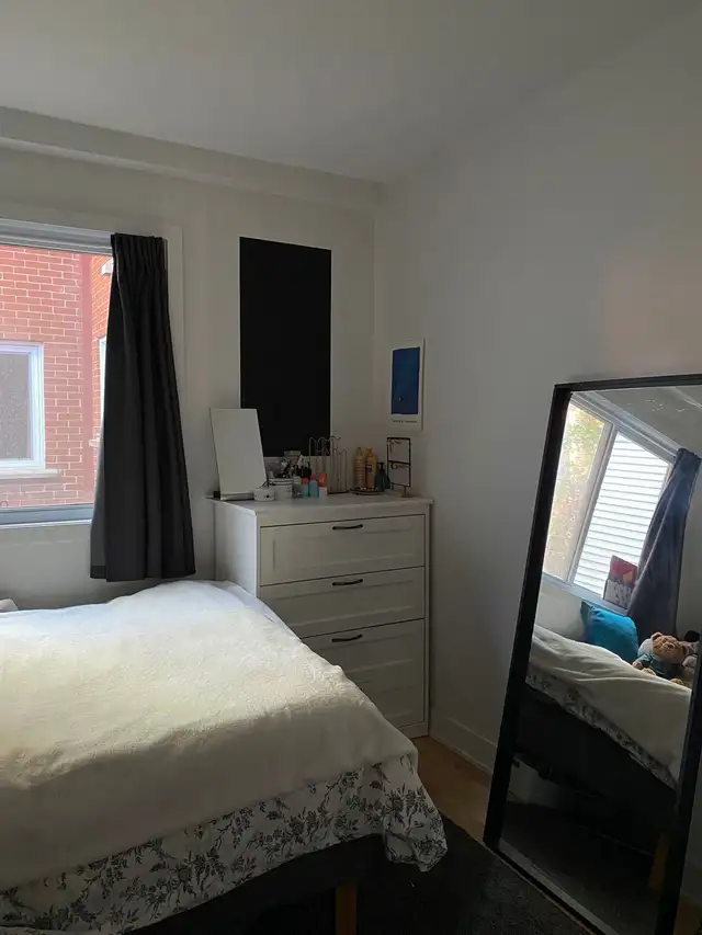 recherche coloc URGENT  in Long Term Rentals in City of Montréal - Image 3