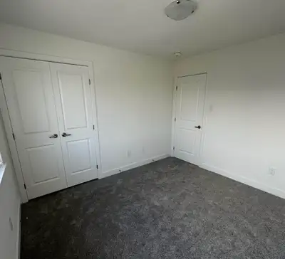 Rooms for Rent – 4 Bedroom Townhouse (Barrhaven) 10 min walk to Marketplace & Barrhaven Centre 5 min...