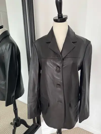 Aritzia Prima  Leather Blazer Jacket xs nwt , View more