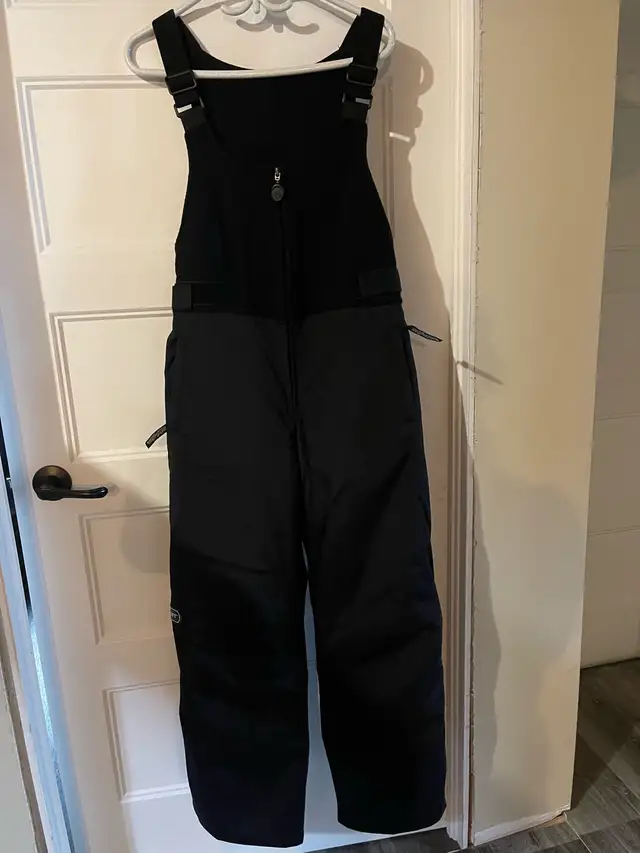 habit d’hiver femme in Women's - Tops & Outerwear in Victoriaville - Image 5