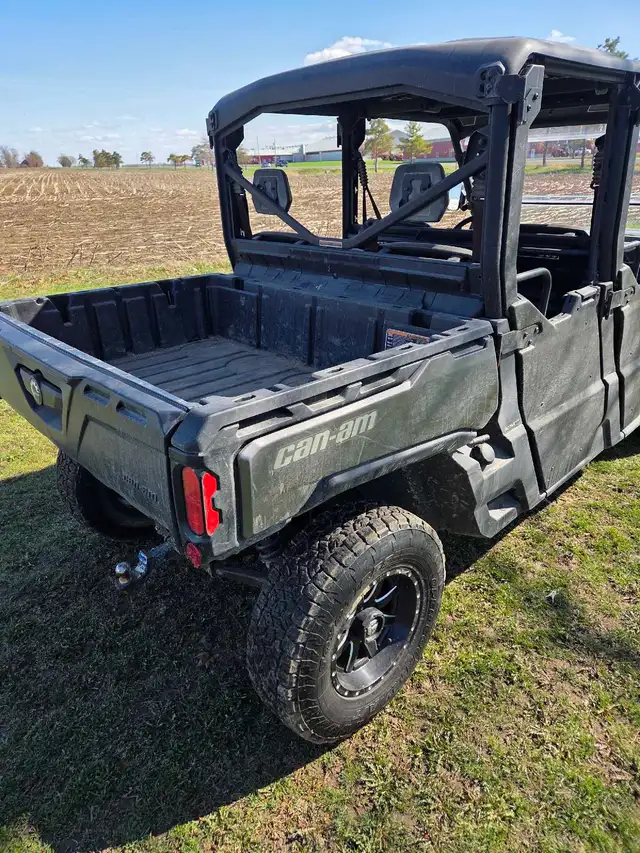 2018 Canam Defender  in ATVs in Ottawa - Image 4