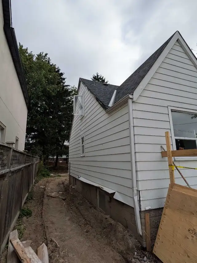 Siding / Aluminum Contractor Needed | Construction & Trades | City of ...