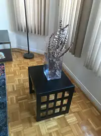 Beautiful accent table for sale 