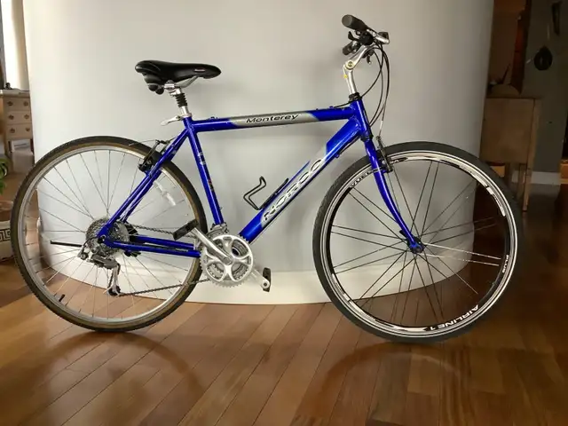 Velo urbain/route Norco Monterey 24 vitesses in Cruiser, Commuter & Hybrid in City of Montréal - Image 2