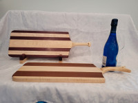 Raised Handle charcuterie/serving board