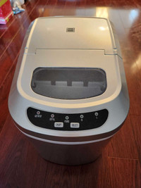 RCA Counter Top Ice Maker