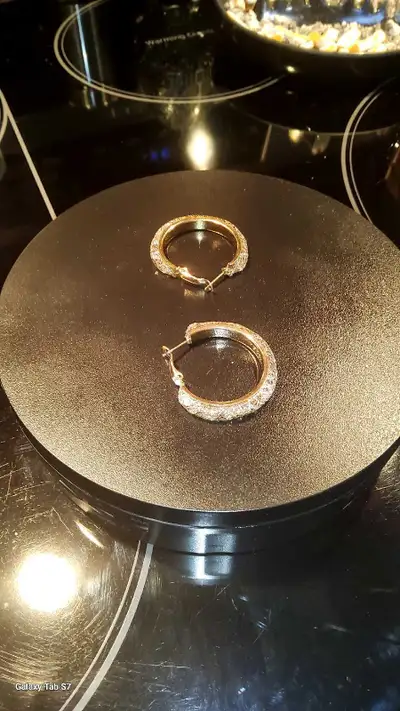 Pendant d'oreilles couleur Or , View more