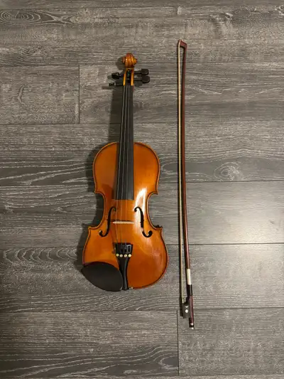 Missing one string but should be restrung anyways. Comes with a bow, shoulder rest, rosin, and an ex...