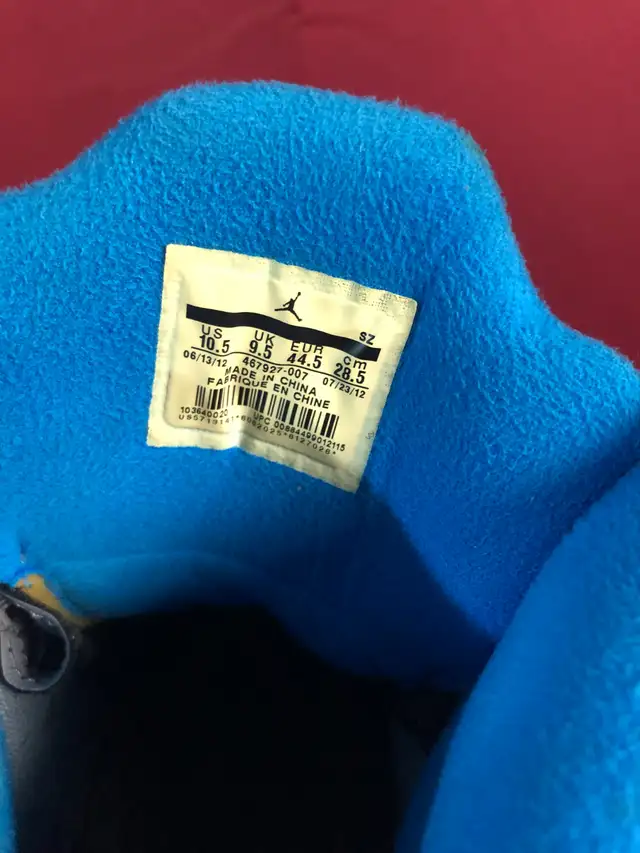 Air Jordan Flight 45 Trek Winterized - Wolf Grey/University Blue in Men's Shoes in Oakville / Halton Region - Image 5