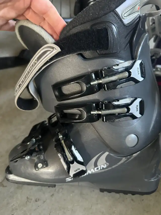 Bottes ski alpin salomon in Ski in Saguenay - Image 2