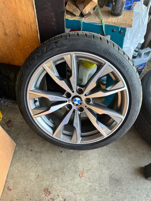  (5x120) Staggered 20 inch BMW Rims and Continental Tires in Tires & Rims in Guelph - Image 8