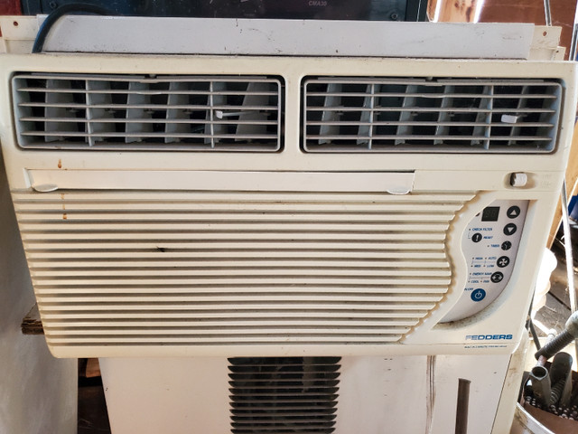 Fedders window Air conditioner  in Other in Kawartha Lakes