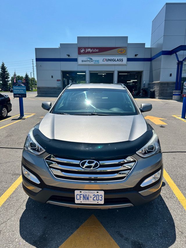 Hyundai Santa Fe Sport 2.4 L in Cars & Trucks in Mississauga / Peel Region