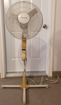 Ventilateur sur pied / Floor Cooling Fan
