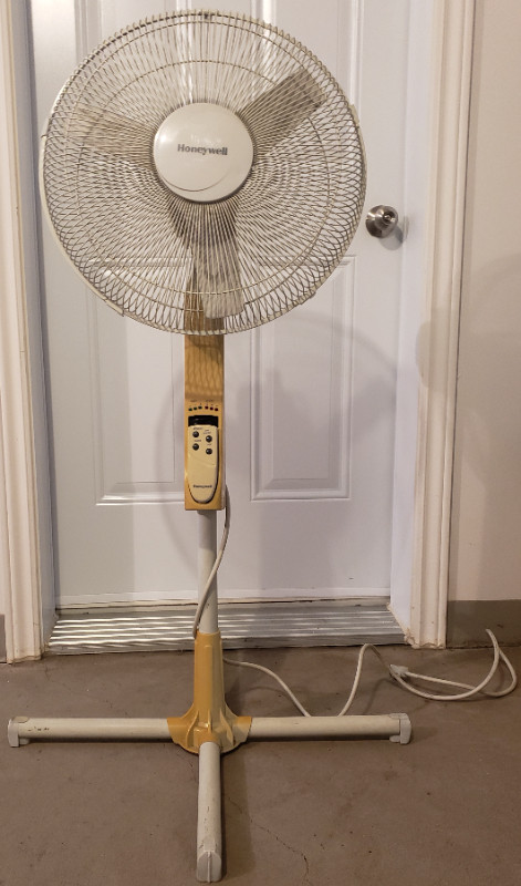 Ventilateur sur pied / Floor Cooling Fan dans Autre  à Ville de Montréal