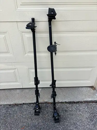 Yakima roof rack with lock but no key, View more