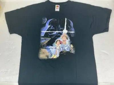 This is a pre-owned, XL sized, Fruit of the Loom black t-shirt featuring a Family Guy parody of Star...