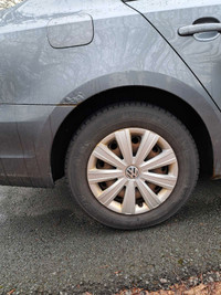 WANTED. 15 inch vw JETTA wheel cover
