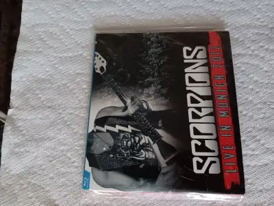 SCORPIONS ! LIVE IN BERLIN BLUE RAY CONCERT ! RARE, View more