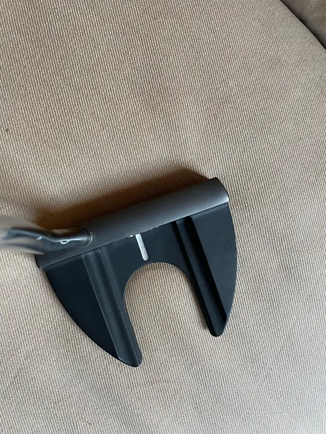 Honma Putter HP-2008 35” in Golf in Markham / York Region - Image 8