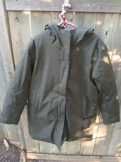 Winter Jacket Olive Green Woman Size Large NEW, View more