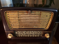 1950's Rodgers Majestic Short Wave Radio