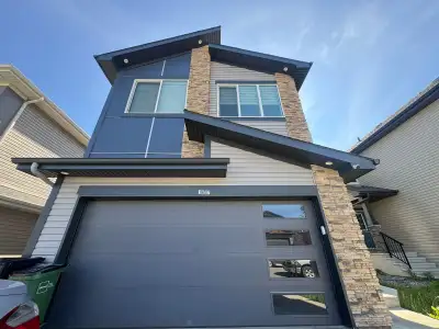 Luxury 4 Bedroom Upper-Level Home for Rent | Heated Double Garage | A/C | Aster, Edmonton 1627 14 St...