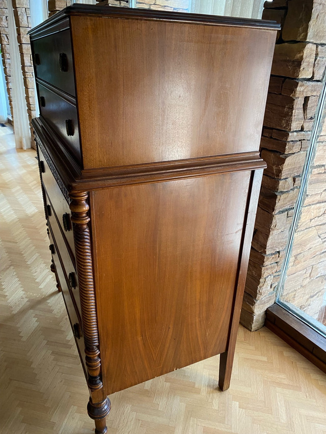 Chest of Drawers in Dressers & Wardrobes in Calgary - Image 4