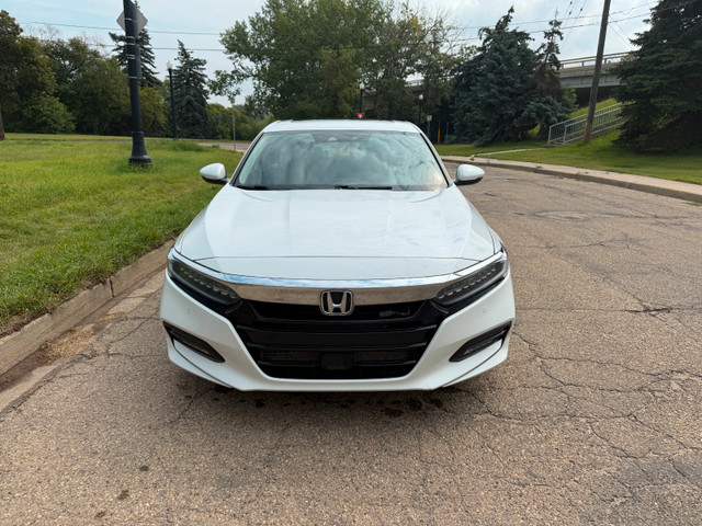 2018 Honda Accord Touring in Cars & Trucks in Edmonton - Image 4