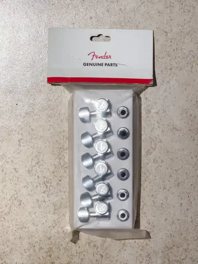Fender Locking Stratocaster/Telecaster Tuning Machines, View more