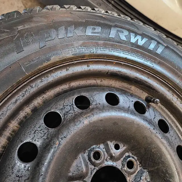 Hankook Pike RW11 winter tires and rims in Tires & Rims in Kitchener / Waterloo - Image 4