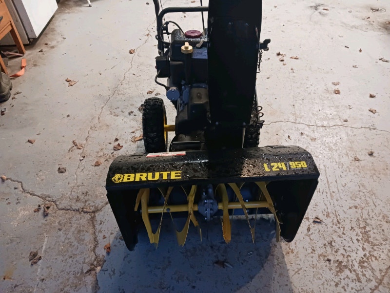 Brute snowblower Snowblowers Cape Breton Kijiji