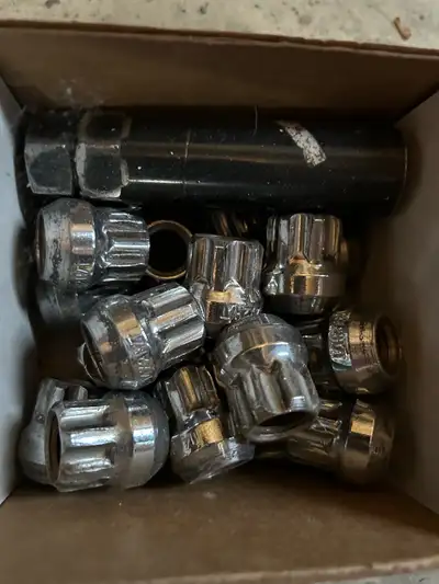 24 lug nuts for aftermarket rims fits 09-14 f150 trucks