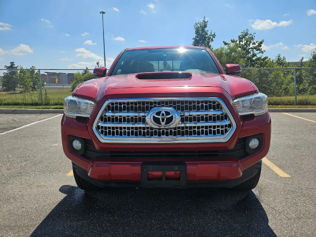 2017 Toyota Tacoma V6 3.5 Top Model Double Cab Extended Cab in Cars & Trucks in Mississauga / Peel Region