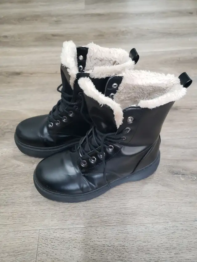 Boots ( 2 for 1 combo ) in Women's - Shoes in Edmonton - Image 3