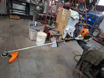 Stihl FS 111 R trimmer, View more