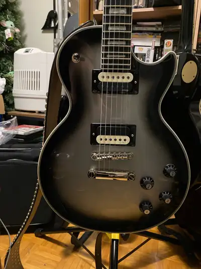 Epiphone Les Paul Custom with Jim Root pups, View more