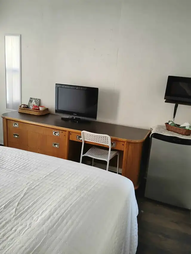 $300/week fresh motel rooms for rent in Short Term Rentals in St. Catharines - Image 5