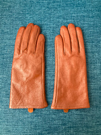 Like NEW Simons 100% Genuine Leather Gloves - Women's Size 7
